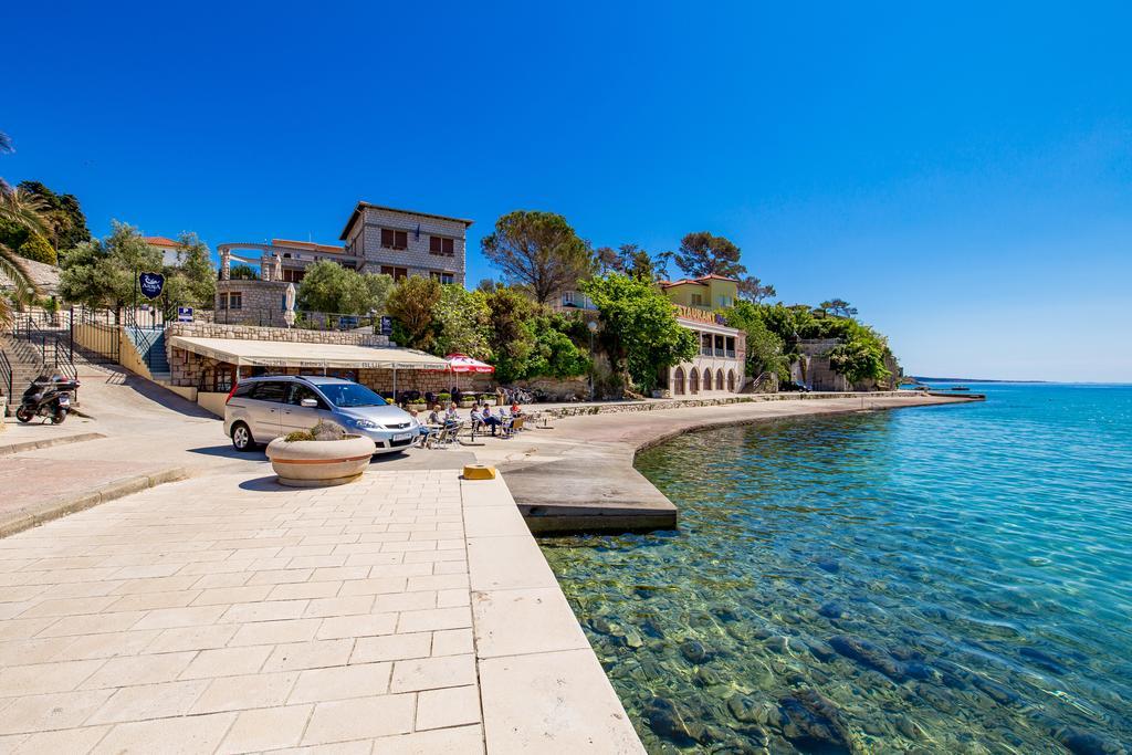 Villas Arbia Banjol Extérieur photo